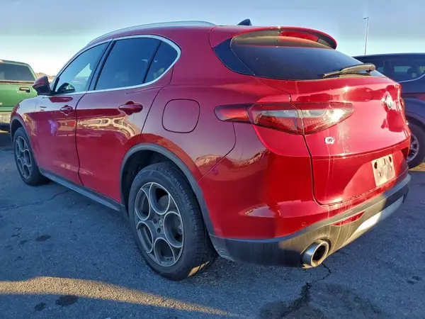 ZASFAKBN0J7B72234 2018 ALFA ROMEO STELVIO - Image 2