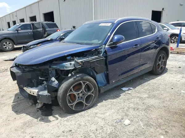 ZASFAKBN0J7B76655 2018 ALFA ROMEO STELVIO - Image 1
