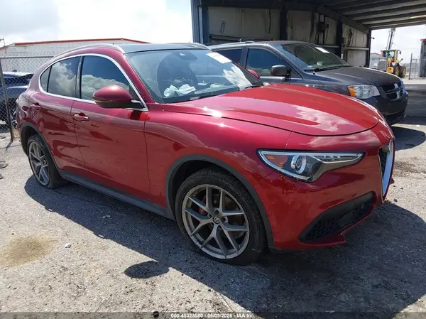 ZASFAKBN0J7B86733 2018 ALFA ROMEO STELVIO - Image 1