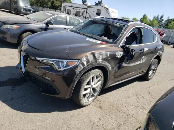 ZASFAKBN0J7B92807 2018 ALFA ROMEO STELVIO