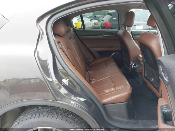 ZASFAKBN0J7B94301 2018 ALFA ROMEO STELVIO - Image 8