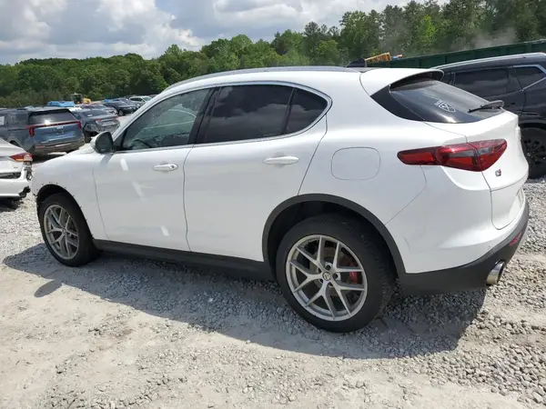 ZASFAKBN0J7C14806 2018 ALFA ROMEO STELVIO - Image 2