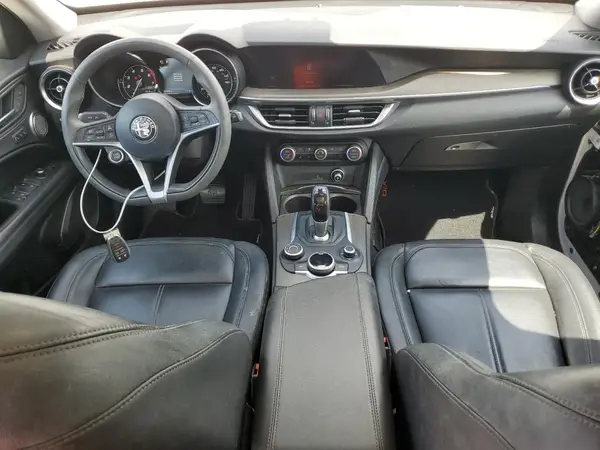 ZASFAKBN0J7C14806 2018 ALFA ROMEO STELVIO - Image 8