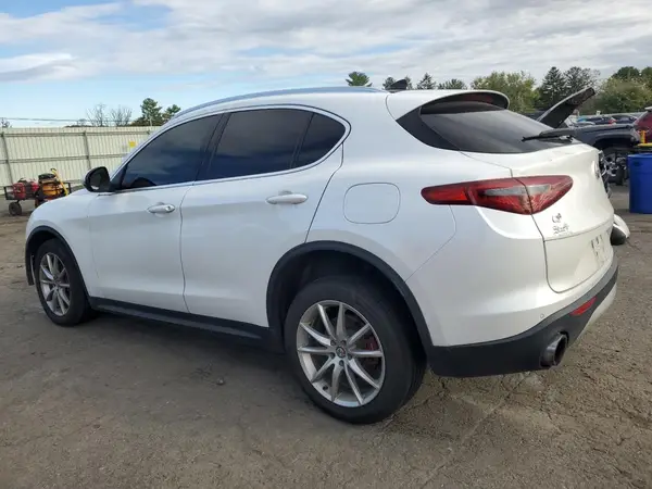 ZASFAKBN1J7B74851 2018 ALFA ROMEO STELVIO - Image 2