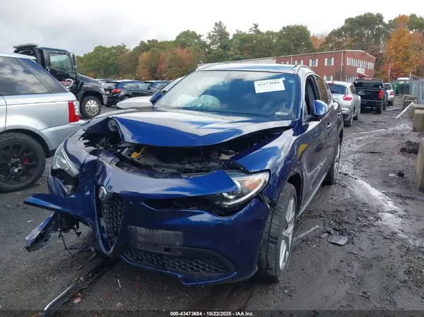 ZASFAKBN1J7B92282 2018 ALFA ROMEO STELVIO - Image 2