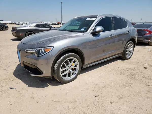 ZASFAKBN1J7B93786 2018 ALFA ROMEO STELVIO - Image 1