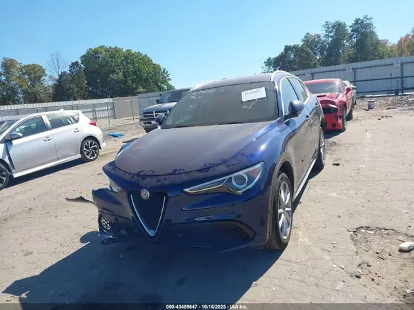 ZASFAKBN2J7B60456 2018 ALFA ROMEO STELVIO - Image 2