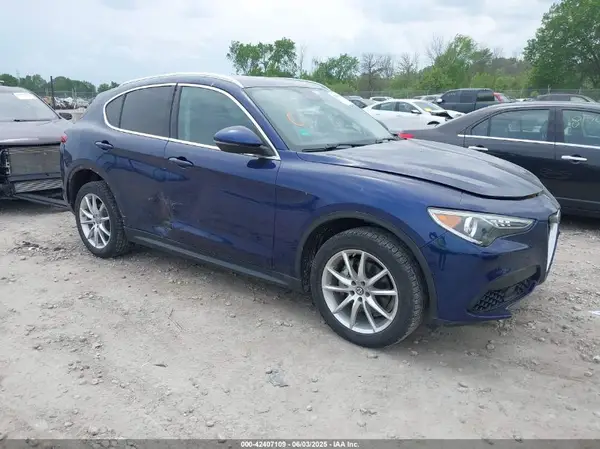 ZASFAKBN2J7B60649 2018 ALFA ROMEO STELVIO - Image 1