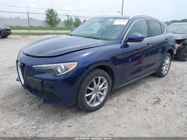 ZASFAKBN2J7B60649 2018 ALFA ROMEO STELVIO - Image 2