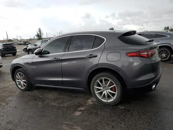 ZASFAKBN2J7B64359 2018 ALFA ROMEO STELVIO - Image 2