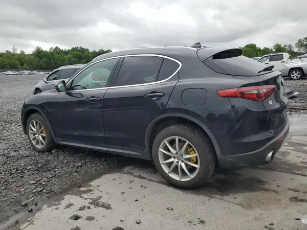 ZASFAKBN2J7B75863 2018 ALFA ROMEO STELVIO - Image 2