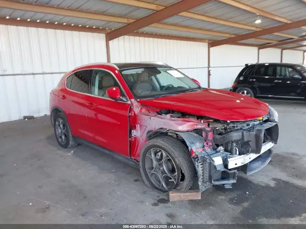 ZASFAKBN2J7B79671 2018 ALFA ROMEO STELVIO