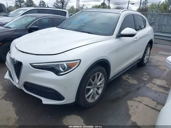 ZASFAKBN3J7B73264 2018 ALFA ROMEO STELVIO - Image 2