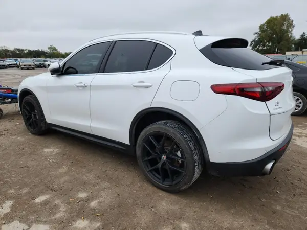 ZASFAKBN3J7B85074 2018 ALFA ROMEO STELVIO - Image 2