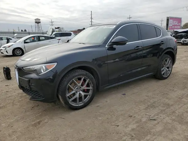 ZASFAKBN3J7B90968 2018 ALFA ROMEO STELVIO - Image 1