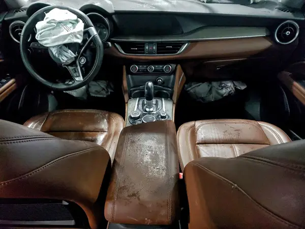 ZASFAKBN3J7C07784 2018 ALFA ROMEO STELVIO - Image 8