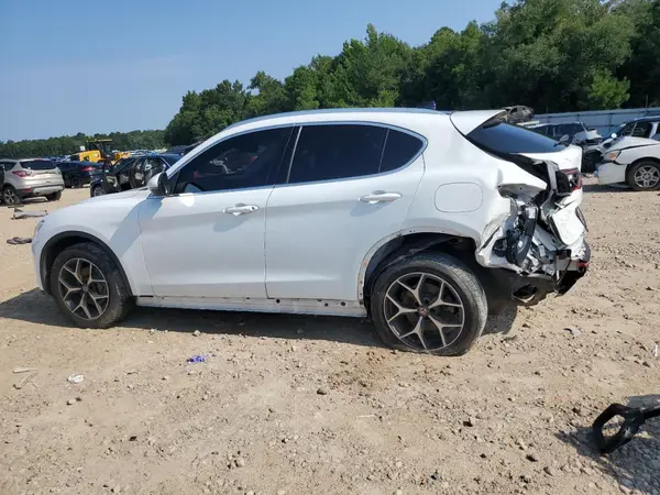 ZASFAKBN3J7C26917 2018 ALFA ROMEO STELVIO - Image 2