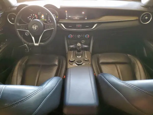 ZASFAKBN5J7B60452 2018 ALFA ROMEO STELVIO - Image 8