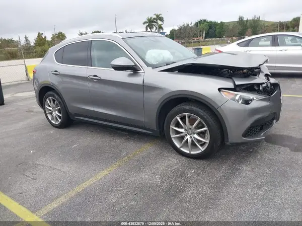 ZASFAKBN5J7B63285 2018 ALFA ROMEO STELVIO