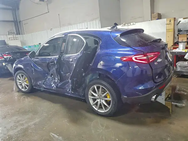ZASFAKBN5J7B71953 2018 ALFA ROMEO STELVIO - Image 2
