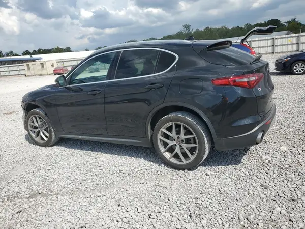 ZASFAKBN5J7B96139 2018 ALFA ROMEO STELVIO - Image 2