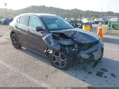ZASFAKBN5J7C04367 2018 ALFA ROMEO STELVIO