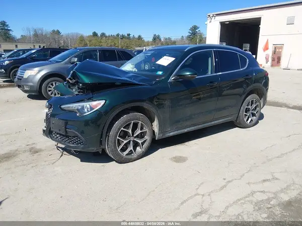 ZASFAKBN5J7C07298 2018 ALFA ROMEO STELVIO - Image 2