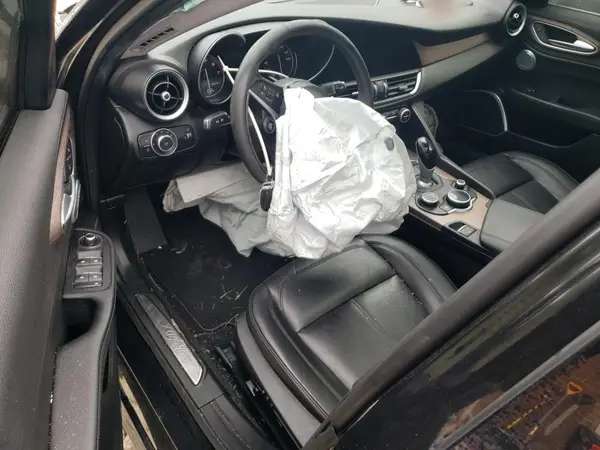 ZASFAKBN6J7B60704 2018 ALFA ROMEO STELVIO - Image 8