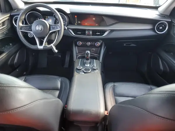 ZASFAKBN6J7B80502 2018 ALFA ROMEO STELVIO - Image 8