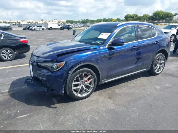 ZASFAKBN6J7B81259 2018 ALFA ROMEO STELVIO - Image 2
