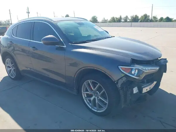 ZASFAKBN6J7B84193 2018 ALFA ROMEO STELVIO