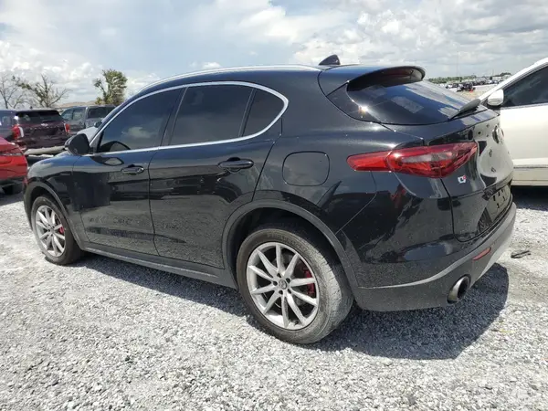 ZASFAKBN7J7B66494 2018 ALFA ROMEO STELVIO - Image 2