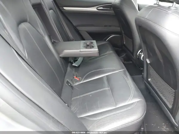 ZASFAKBN7J7B66785 2018 ALFA ROMEO STELVIO - Image 8