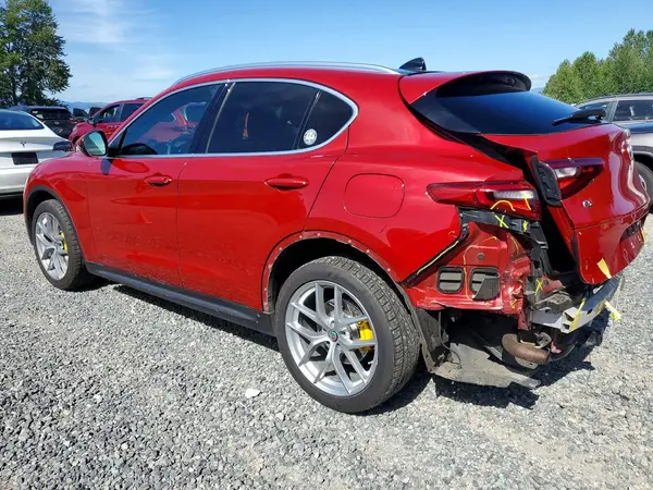 ZASFAKBN7J7B76619 2018 ALFA ROMEO STELVIO - Image 2