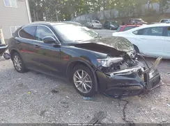 ZASFAKBN7J7B81917 2018 ALFA ROMEO STELVIO