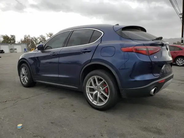 ZASFAKBN7J7B83604 2018 ALFA ROMEO STELVIO - Image 2