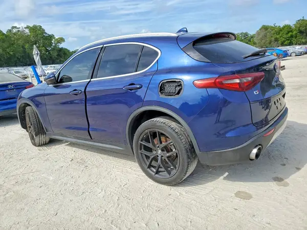 ZASFAKBN8J7B65399 2018 ALFA ROMEO STELVIO - Image 2
