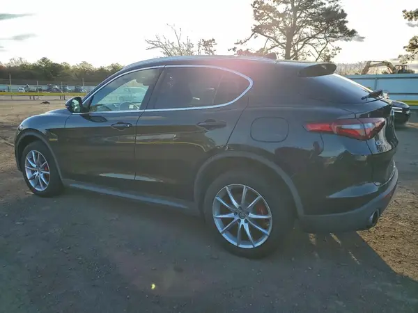 ZASFAKBN8J7B67394 2018 ALFA ROMEO STELVIO - Image 2