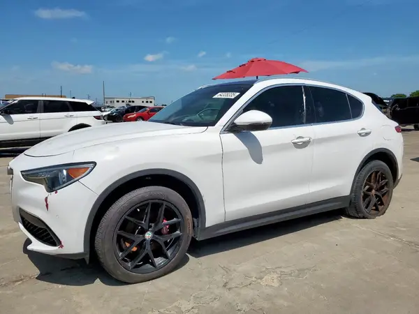 ZASFAKBN8J7B81876 2018 ALFA ROMEO STELVIO