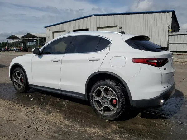 ZASFAKBN8J7B81893 2018 ALFA ROMEO STELVIO - Image 2