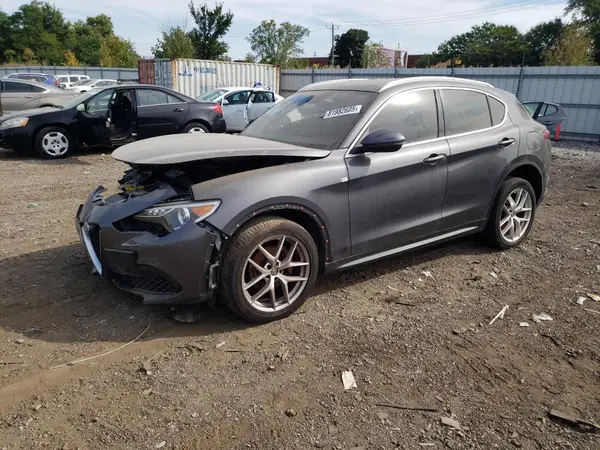 ZASFAKBN8J7B86379 2018 ALFA ROMEO STELVIO