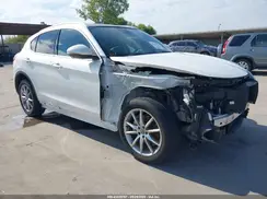 ZASFAKBN8J7B97141 2018 ALFA ROMEO STELVIO