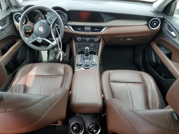 ZASFAKBN8J7C03908 2018 ALFA ROMEO STELVIO - Image 8
