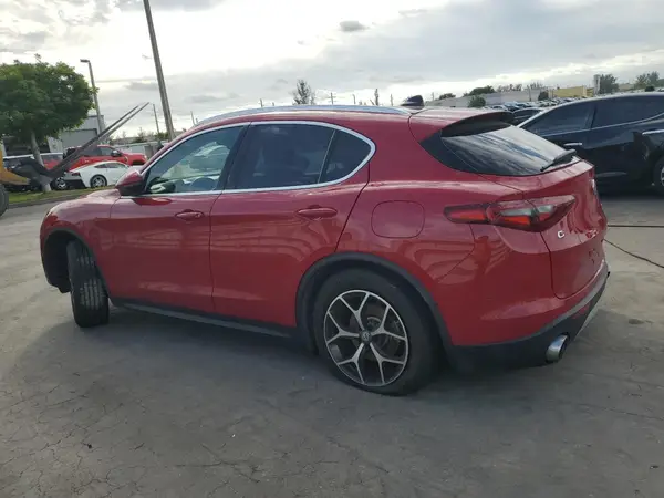ZASFAKBN8J7C17145 2018 ALFA ROMEO STELVIO - Image 2