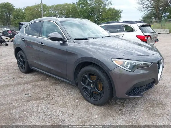 ZASFAKBN9J7B75214 2018 ALFA ROMEO STELVIO - Image 1