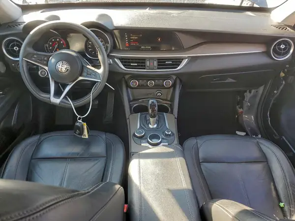 ZASFAKBNXJ7B59975 2018 ALFA ROMEO STELVIO - Image 8