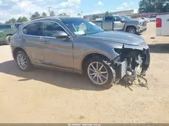 ZASFAKBNXJ7B67610 2018 ALFA ROMEO STELVIO