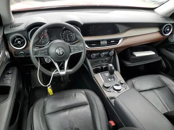 ZASFAKBNXJ7B68028 2018 ALFA ROMEO STELVIO - Image 8