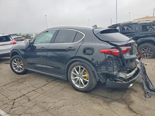 ZASFAKBNXJ7B69213 2018 ALFA ROMEO STELVIO - Image 2