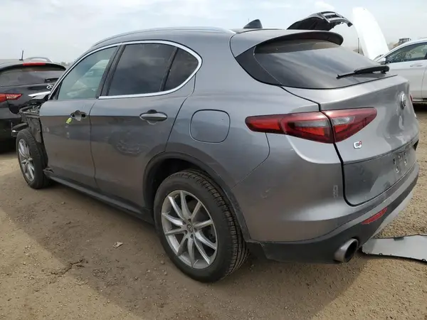 ZASFAKBNXJ7B70264 2018 ALFA ROMEO STELVIO - Image 2